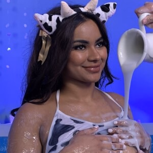 Numi Zarah VR Porn Star